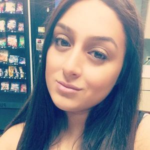 Meet your Posher, Celia